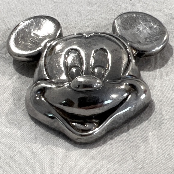 LAST CALL: Vintage 1980s STERLING Disney MICKEY MOUSE Pin Pendant Necklace 2-1/4 - Picture 6 of 6